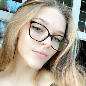 Meet your Posher, Libby